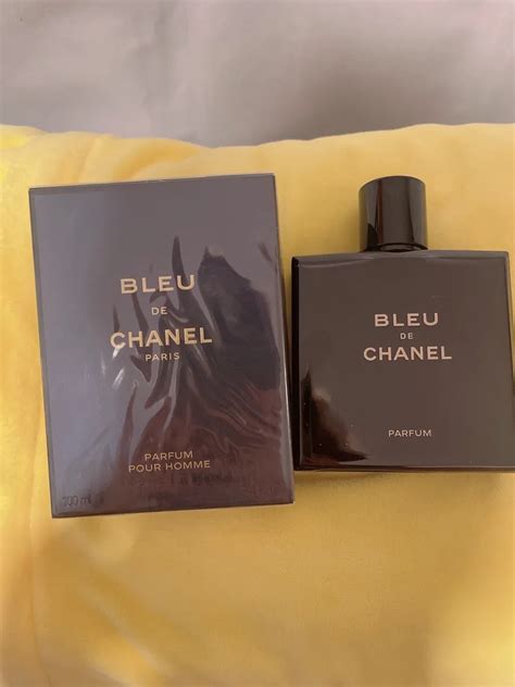 bleu de chanel edt 200ml|BLEU DE CHANEL Eau de Toilette Twist and Spray .